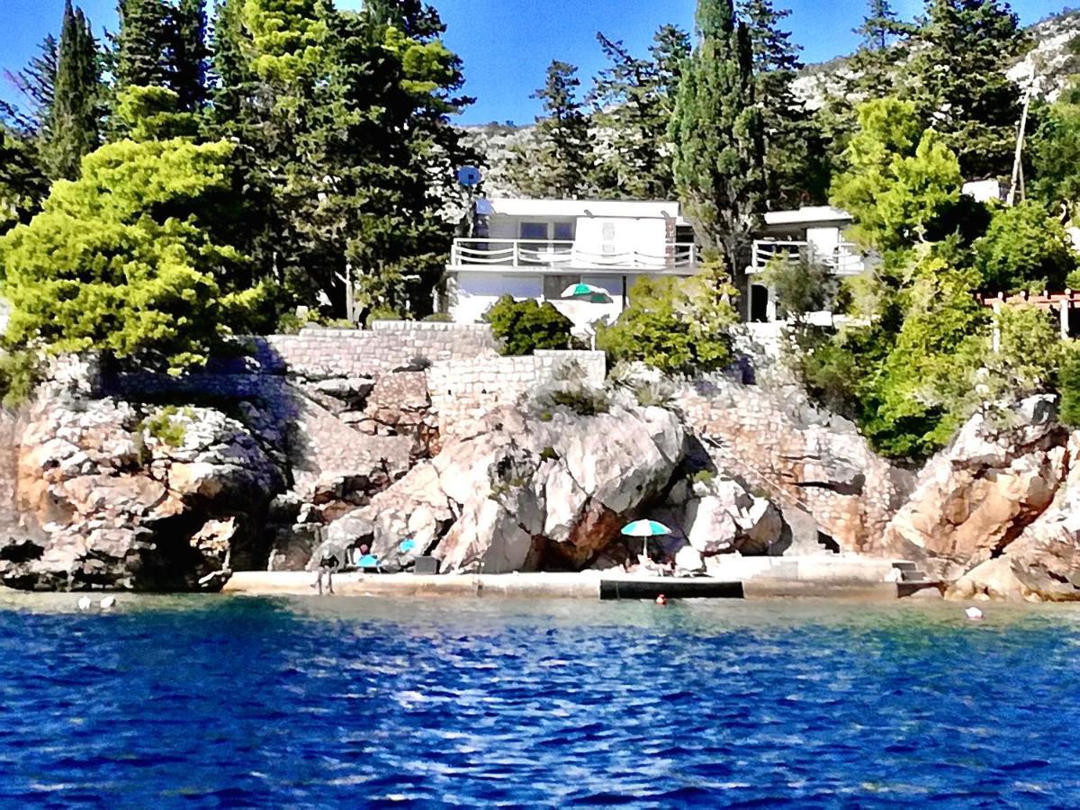 Beach House On The Cliff Zaton  Bagian luar foto