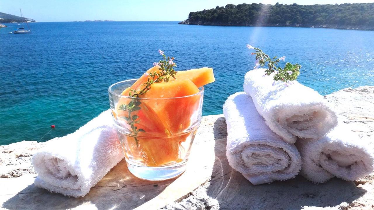 Beach House On The Cliff Zaton  Bagian luar foto